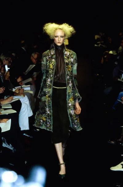 Look 32